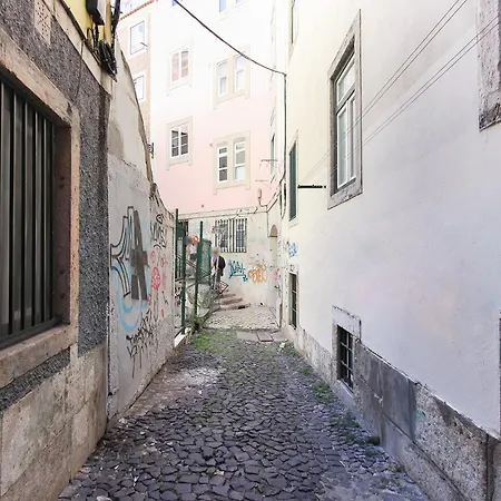 Downtown Charming By Homing *